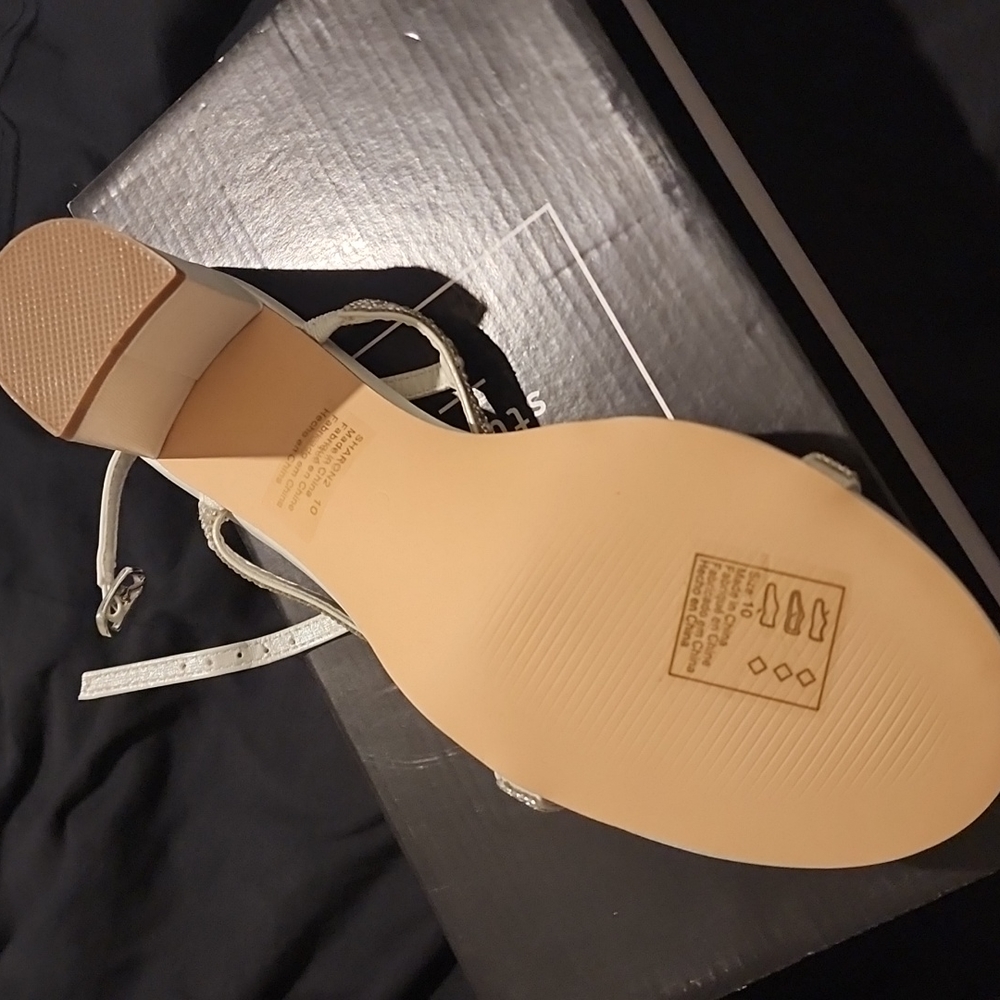 Dress Heels - Picture 3 of 4